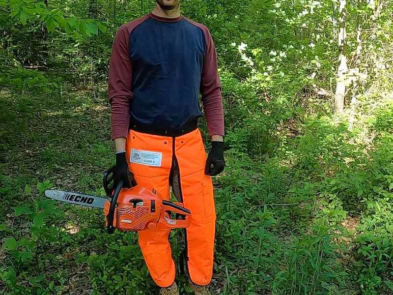 How To Choose The Best Chainsaw Chaps| Buying Guide